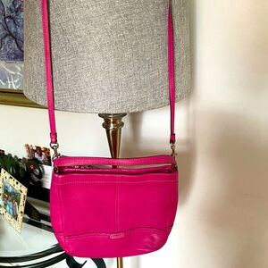 Coach small leather fusia pink purse